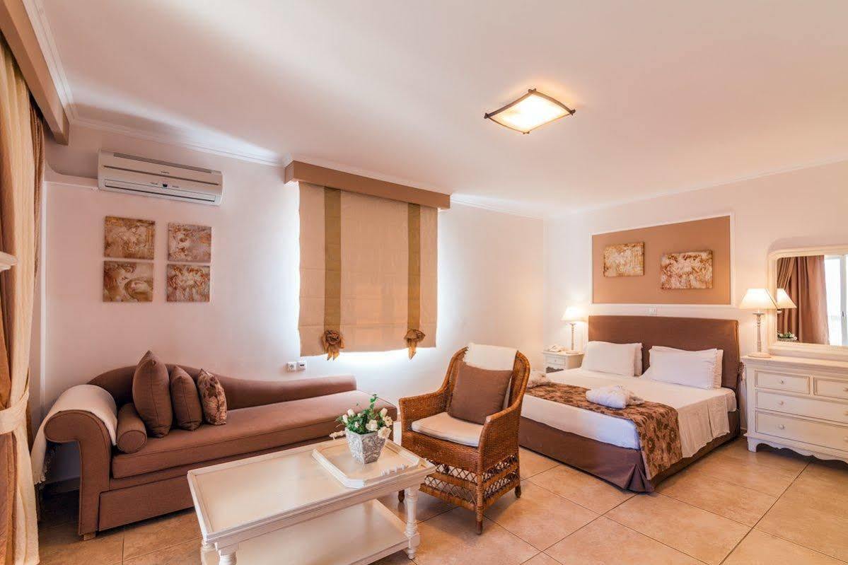 Astron Hotel Kárpathos Eksteriør bilde